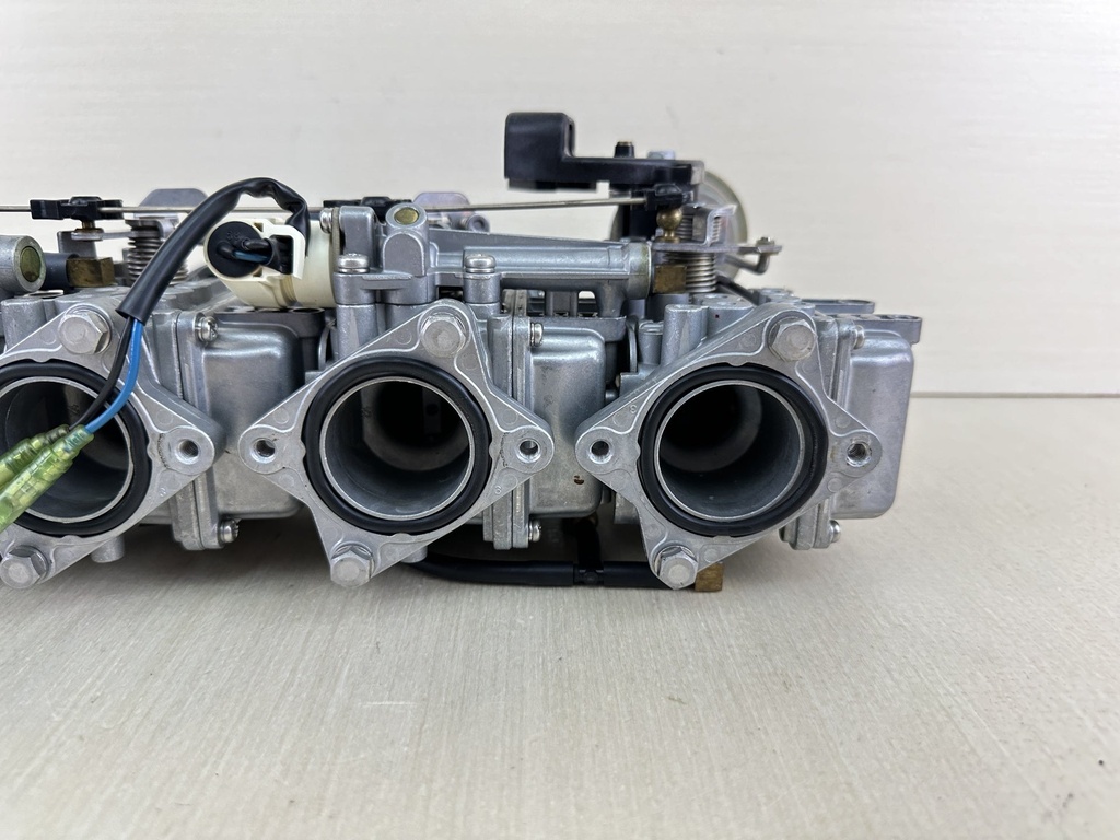 2003 Yamaha 80HP 4 Stroke Outboard Carburetor Set 1 2 3 4 Top Middle Bottom 