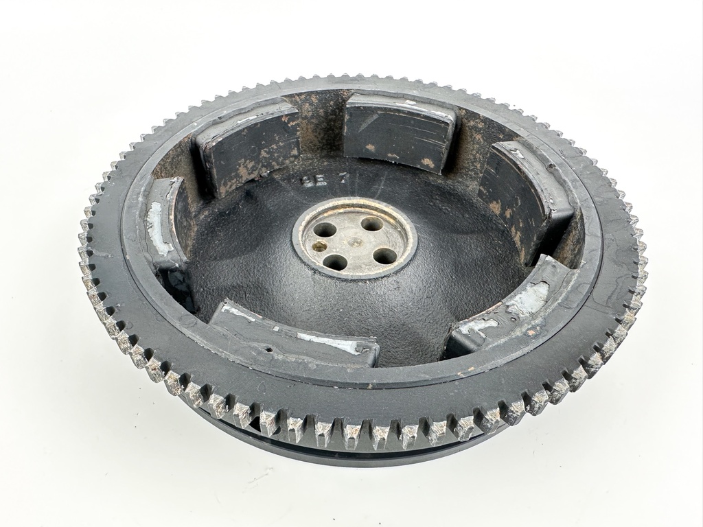 2002 Honda 50 HP 4 Stroke Outboard Flywheel 31100-ZV5-681ZA OEM