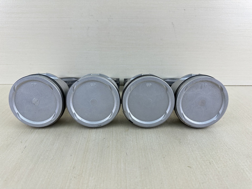 2003 Yamaha 80HP 4 Stroke Outboard Piston & Connecting Rod Set 6D8-W1164-00-00