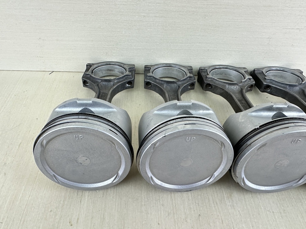 2003 Yamaha 80HP 4 Stroke Outboard Piston & Connecting Rod Set 6D8-W1164-00-00