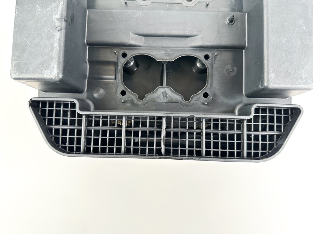 2005 Yamaha 150 HP 2 Stroke Outboard Intake Air Silencer Assembly 64D-14440-00-00 OEM
