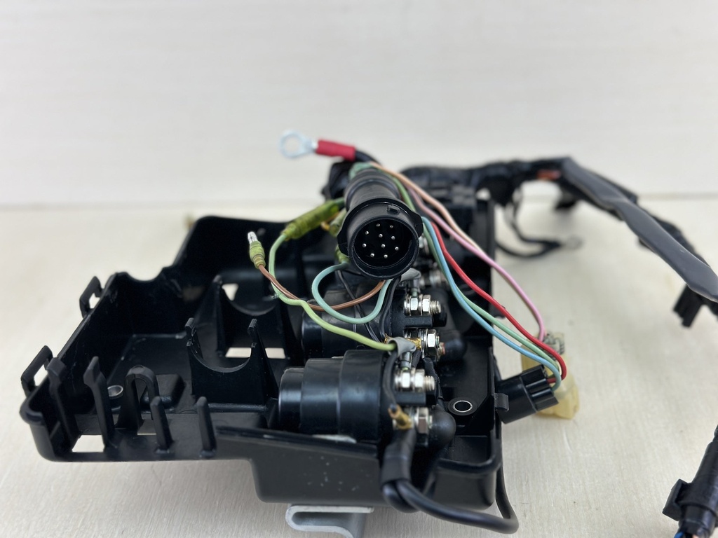 2003 Yamaha 80HP 4 Stroke Outboard Engine Wire Harness Assembly 67F-82590-04-00