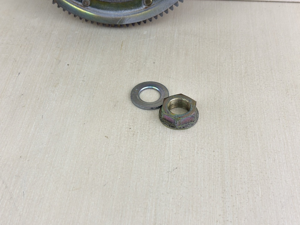 2003 Yamaha 80HP 4 Stroke Outboard Flywheel Rotor Assembly 67F-85550-01-00