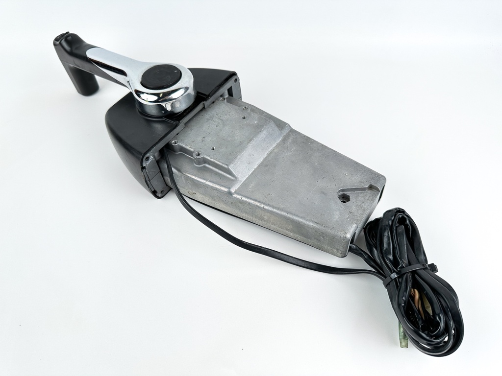 Yamaha Outboard 704 Remote Top Binnacle Control Box