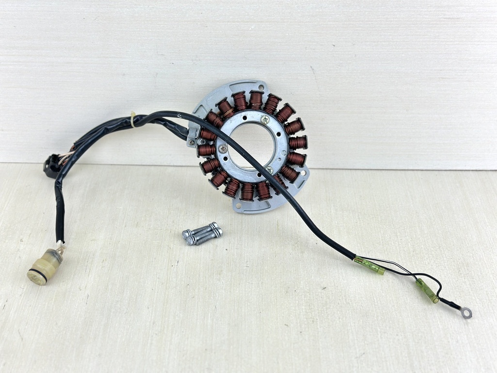 2003 Yamaha 80HP 4 Stroke Outboard Pulser Base Stator Assembly 67F-85560-01-00