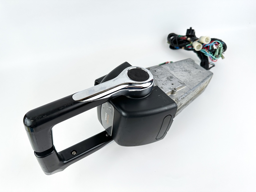 Yamaha Outboard Dual Twin 704 Remote Top Binnacle Control Box