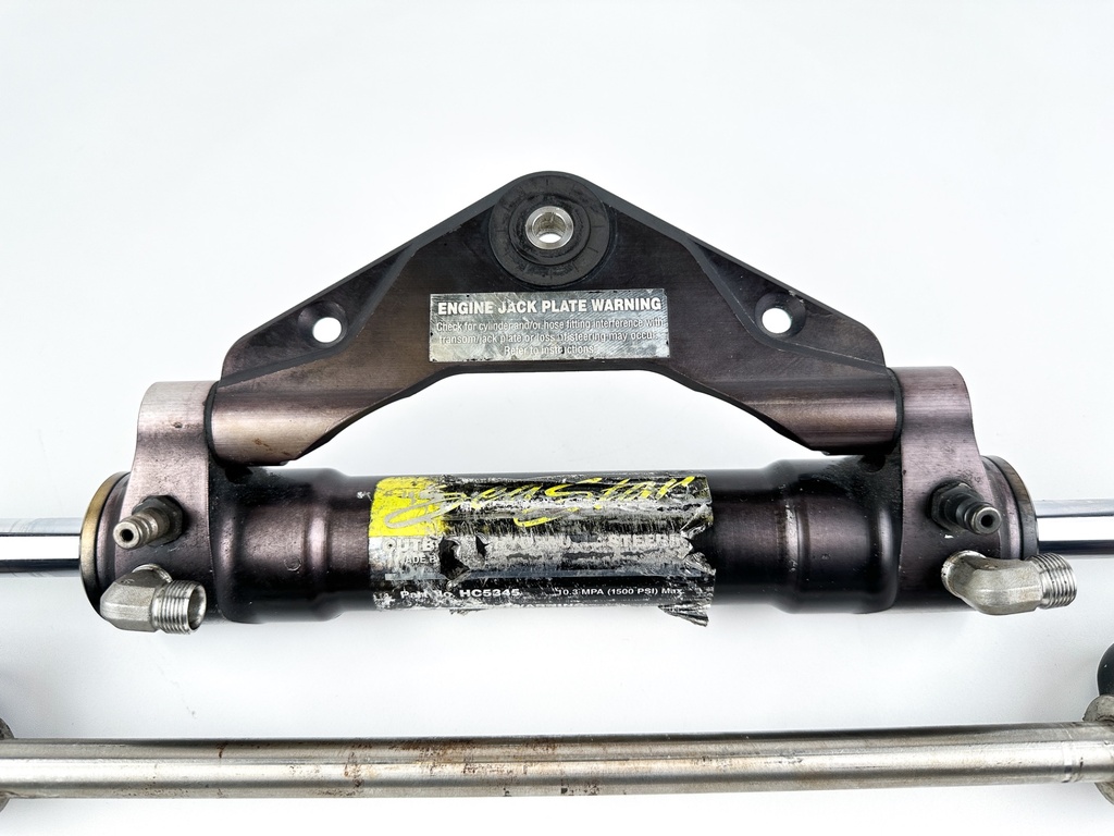 SeaStar Front Mount Outboard Hydraulic Steering Cylinder Assembly Ram HC5345