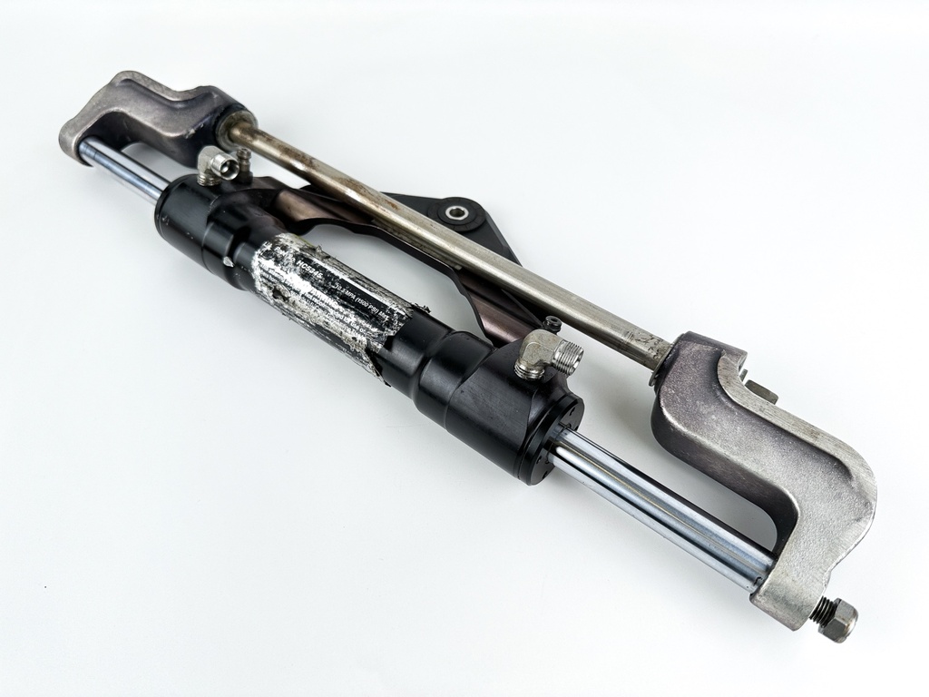 SeaStar Front Mount Outboard Hydraulic Steering Cylinder Assembly Ram HC5345