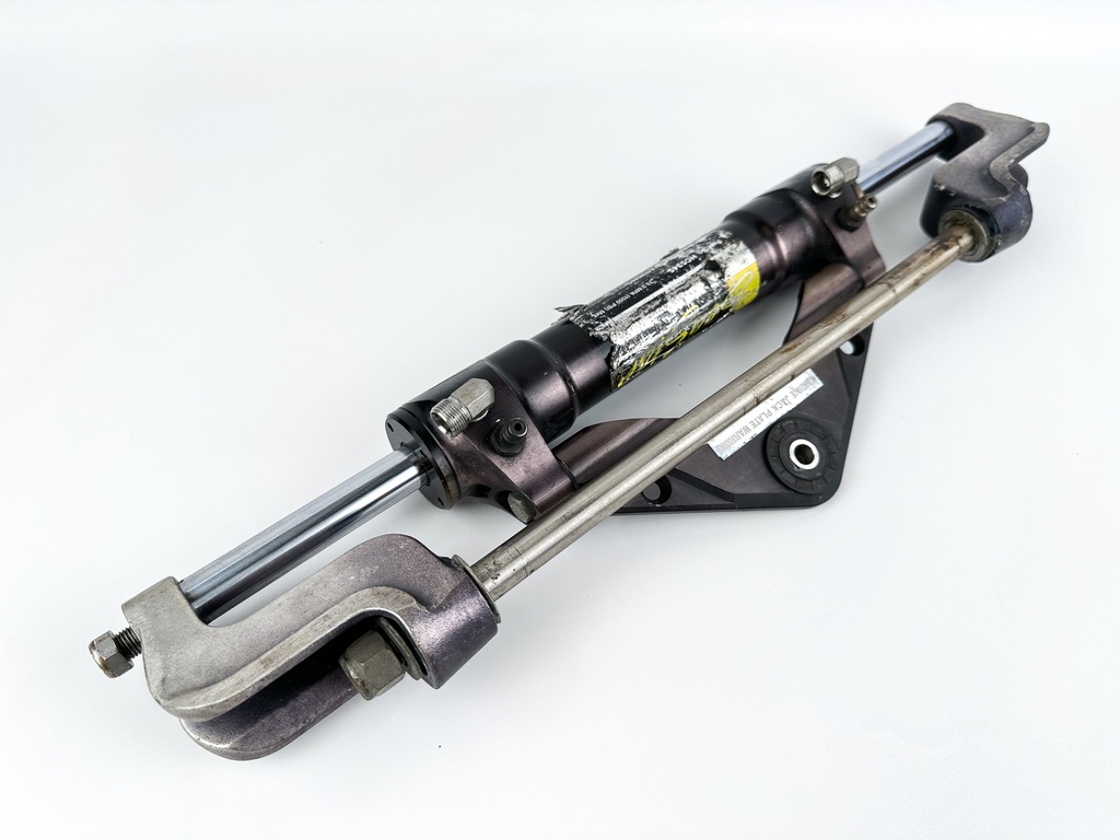 SeaStar Front Mount Outboard Hydraulic Steering Cylinder Assembly Ram HC5345