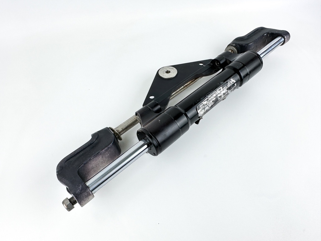 SeaStar Front Mount Outboard Hydraulic Steering Cylinder Assembly Ram HC5345