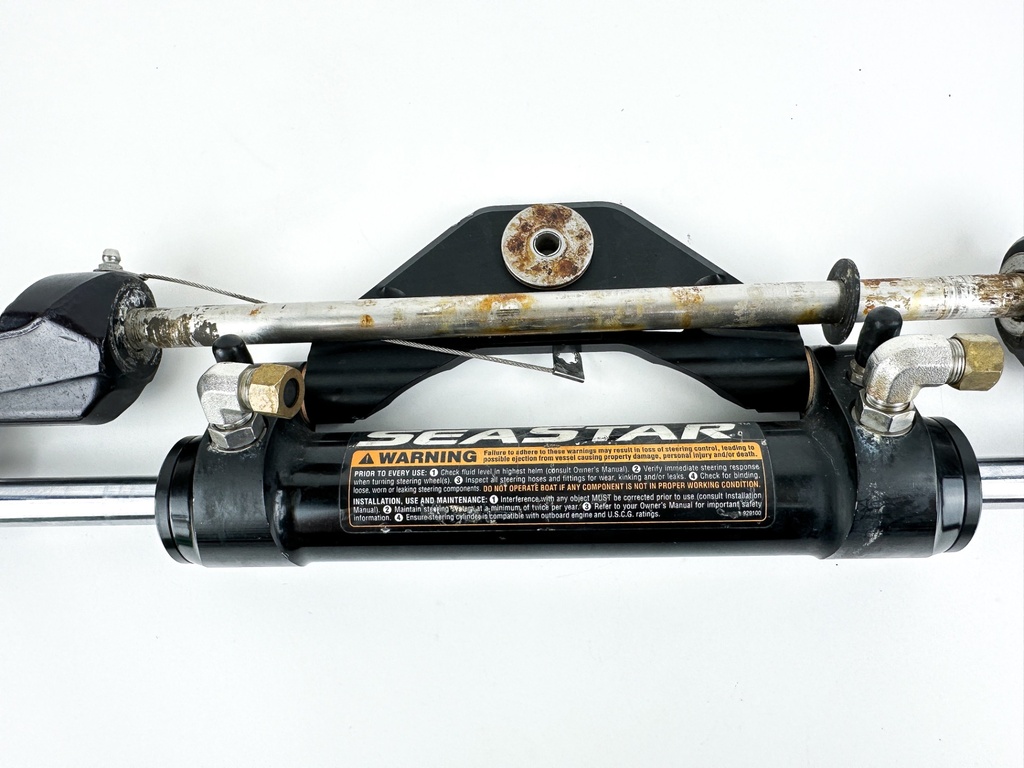 Seastar HC5345-3 Front Mount Pivoting Outboard Hydraulic Steering Cylinder