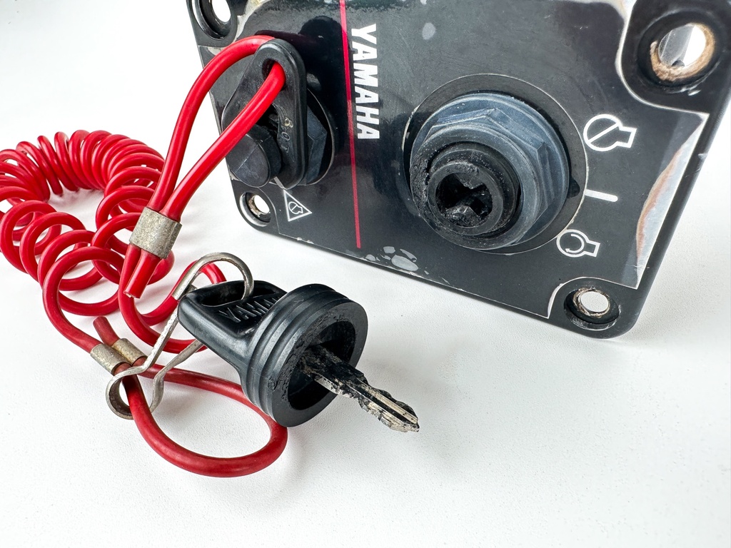 Yamaha Single Engine Key Switch With Key Assembly Panel