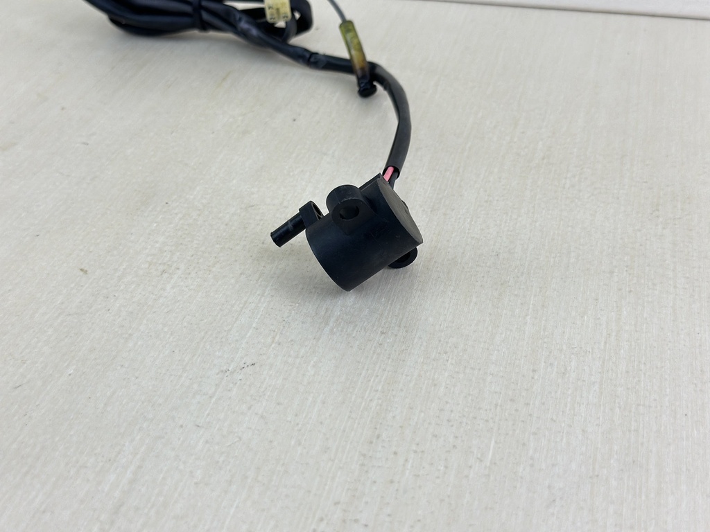 2003 Yamaha 80HP 4 Stroke Outboard Trim Sender Sending Unit Assembly 64E-83672-02-00