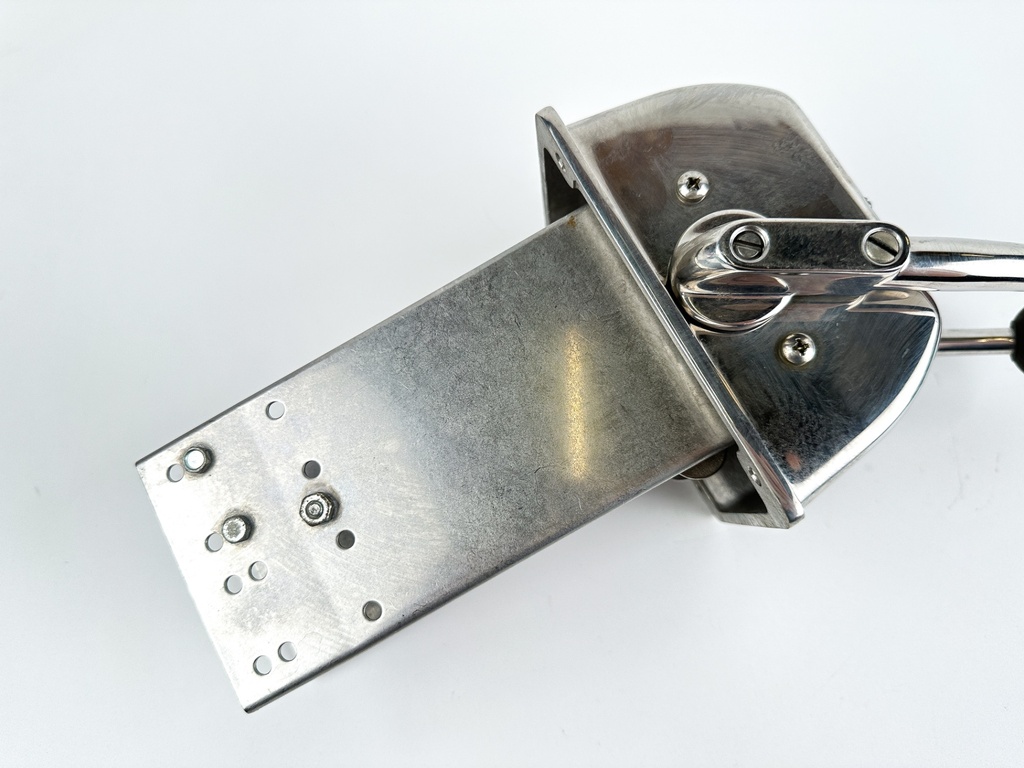 SeaStar Marine Boat Controls Twin S Lever Top Mount Control Box