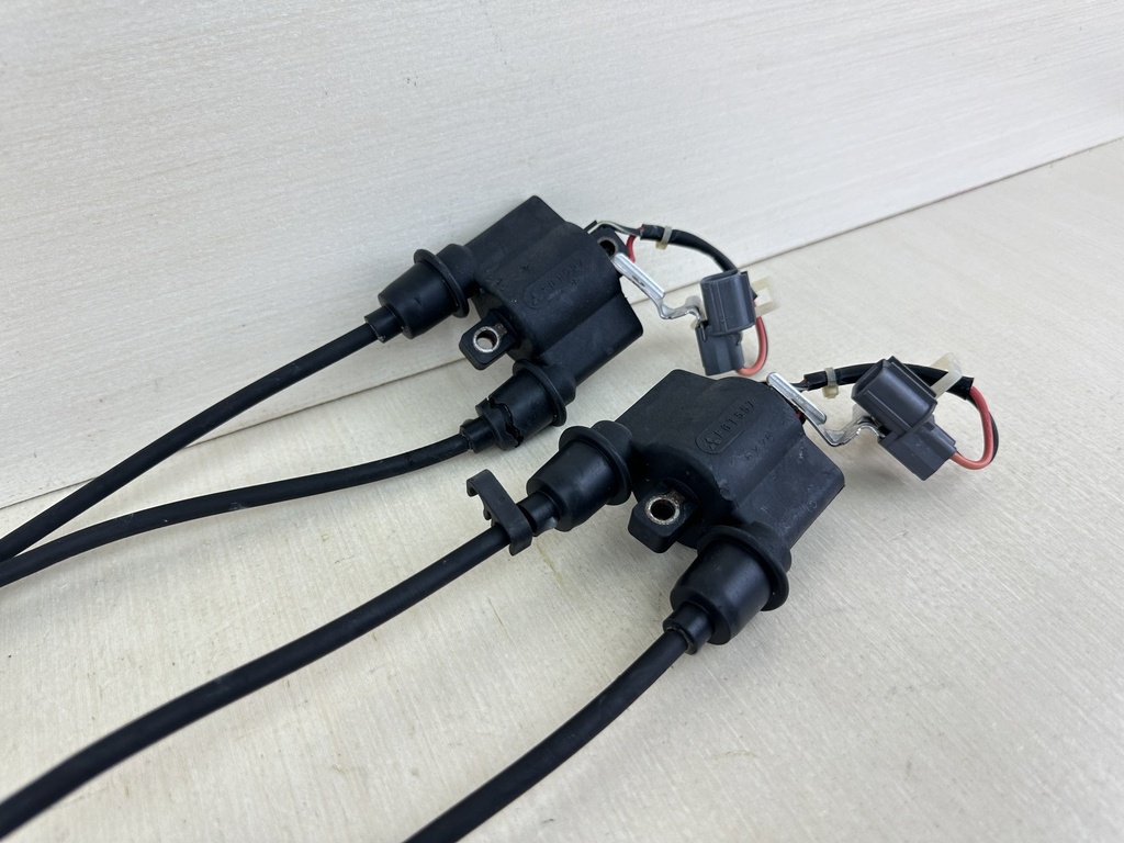 2006 Yamaha 150HP 4 Stroke Outboard Ignition Coil Set 63P-82310-01-00