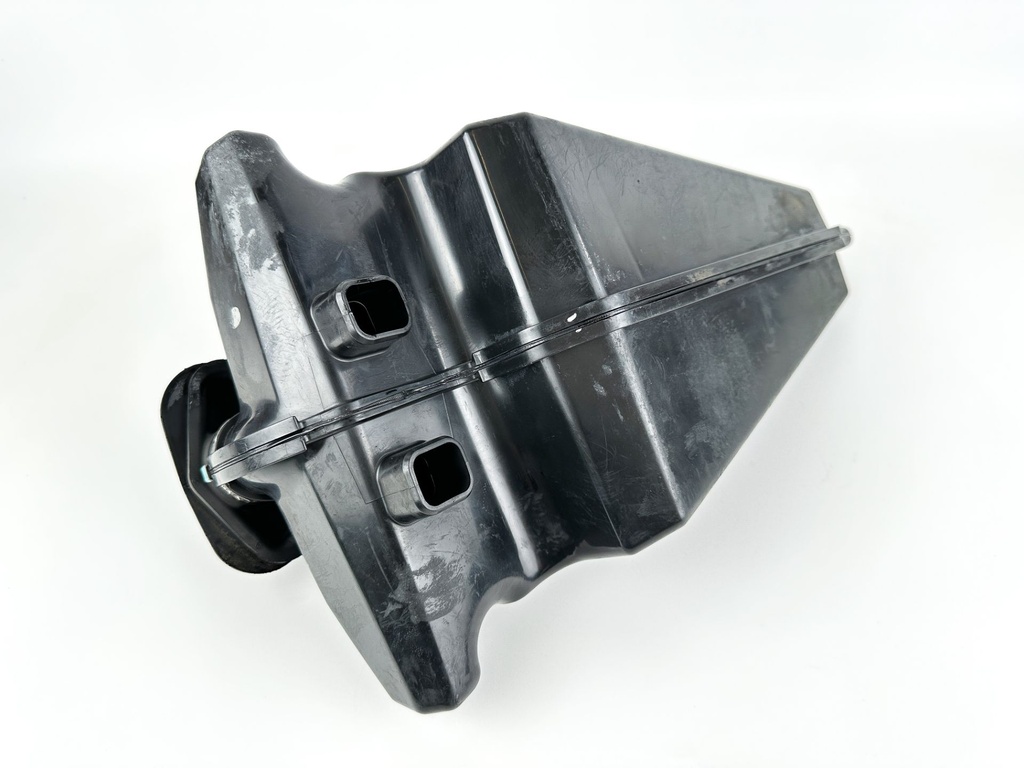 2014 Evinrude 200 HP 2 Stroke Outboard Muffler 5005699 OEM