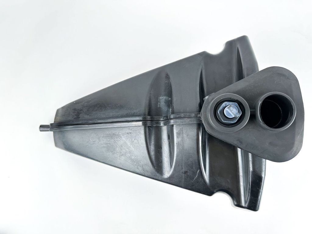 2014 Evinrude 200 HP 2 Stroke Outboard Muffler 5005699 OEM