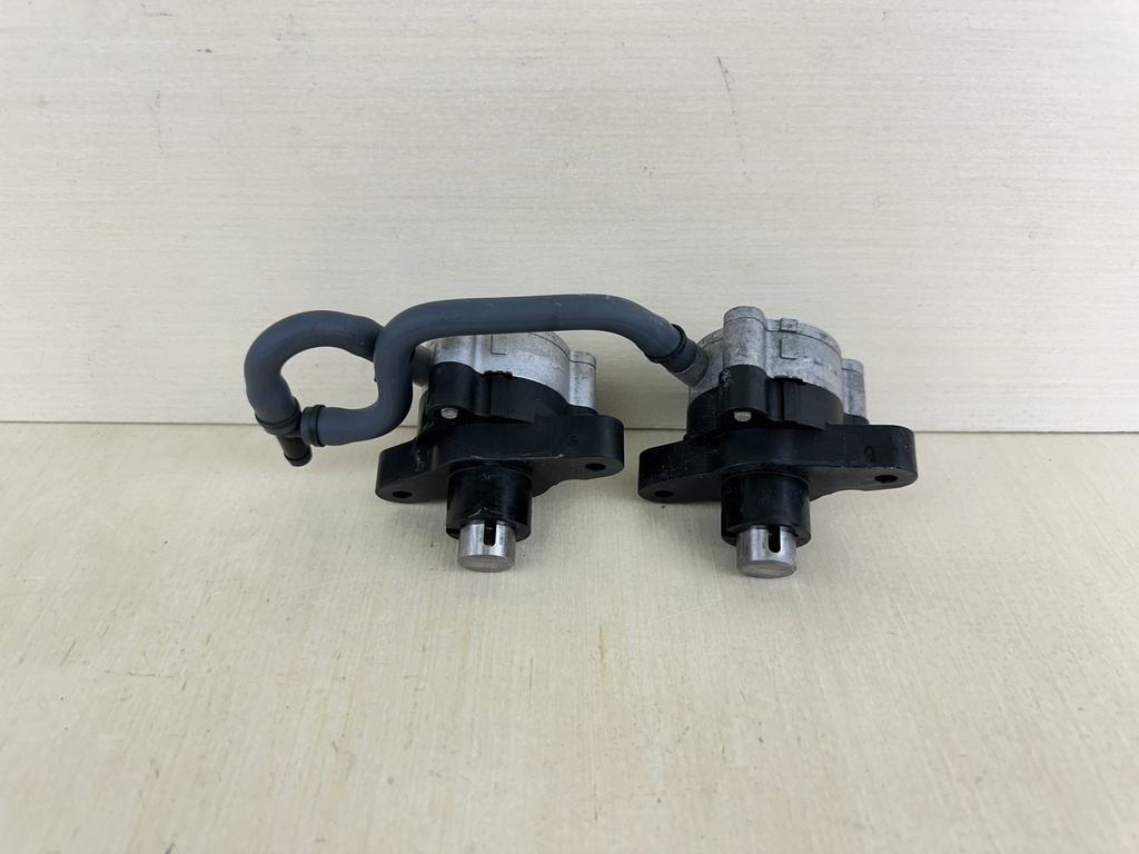 2006 Yamaha 150HP 4 Stroke Outboard Fuel Pump Assembly 63P-24410-00-00