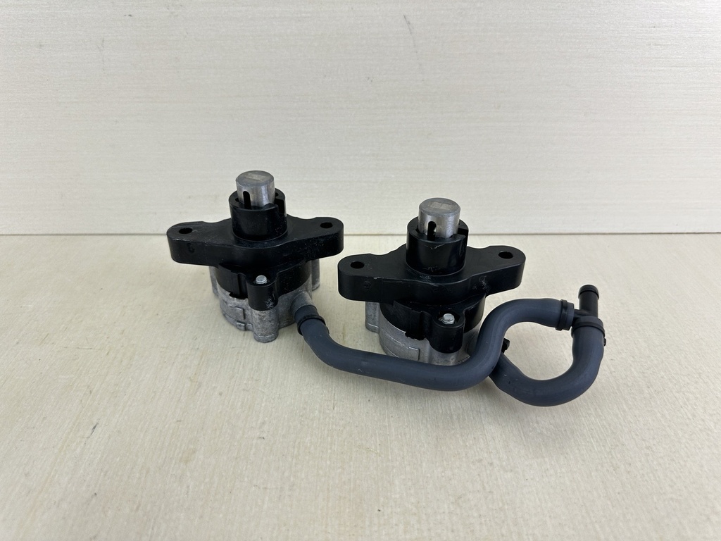 2006 Yamaha 150HP 4 Stroke Outboard Fuel Pump Assembly 63P-24410-00-00