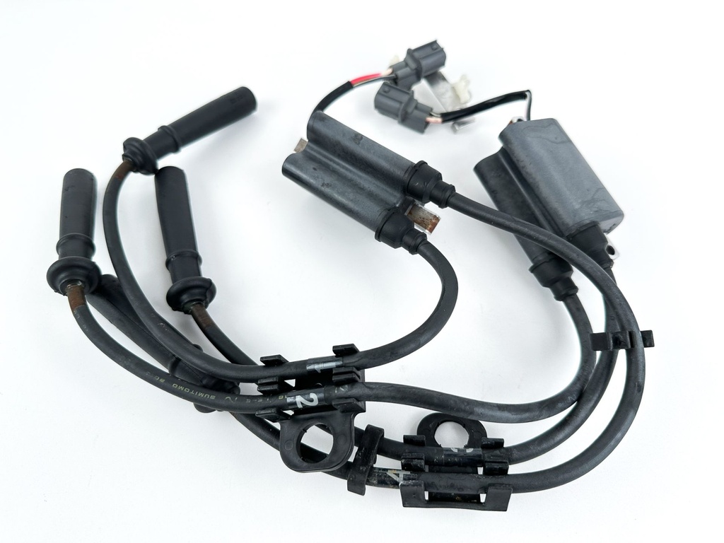 2005 Yamaha 115 HP 4 Stroke Outboard Ignition Coil Set 68V-82310-00-00 OEM