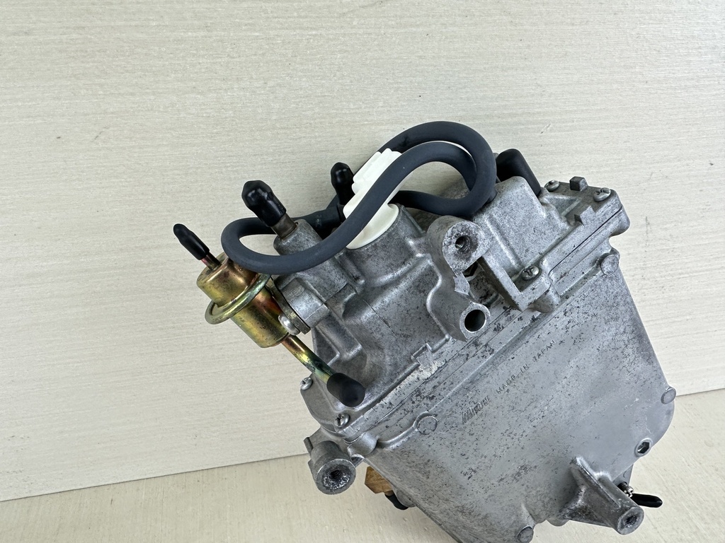 2006 Yamaha 150HP 4 Stroke Outboard VST Float Chamber Assembly 63P-14180-00-00