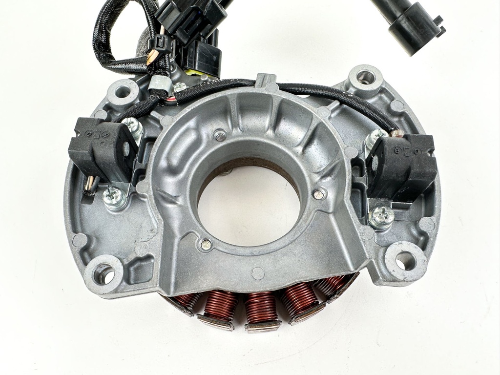 2005 Yamaha 115 HP 4 Stroke Outboard Coil Pulser Base Stator Assembly 68V-81460-00-00 OEM