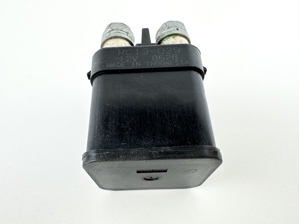 2005 Yamaha 115 HP 4 Stroke Outboard Starter Relay 68V-8194A-00-00 OEM