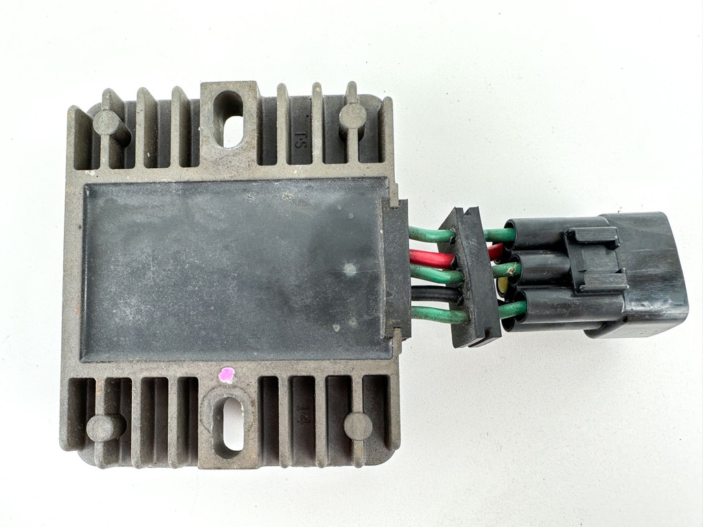 2005 Yamaha 115 HP 4 Stroke Outboard Rectifier & Regulator 68V-81960-00-00 OEM