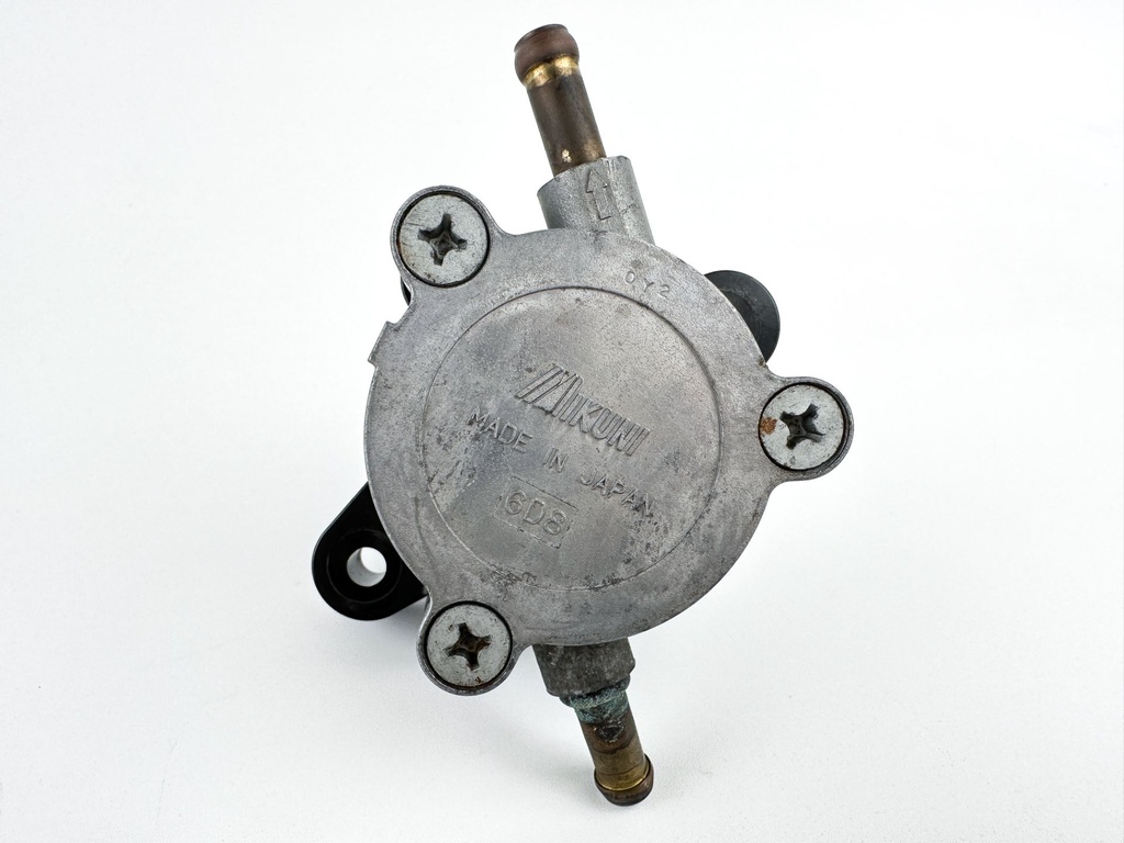 2005 Yamaha 115 HP 4 Stroke Outboard Fuel Pump 68V-24410-00-00 OEM