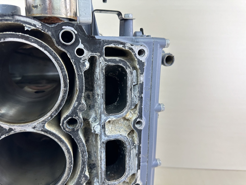 2003 Yamaha 80HP 4 Stroke Outboard Crankcase Assembly 67F-15100-04-00 - Parts / Repair