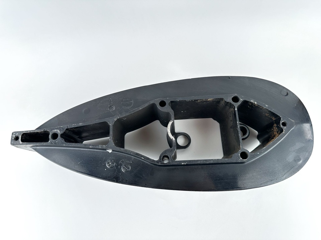 2010 Mercury 175 HP 4 Stroke Outboard Midsection Extension / Spacer 880647T02 OEM