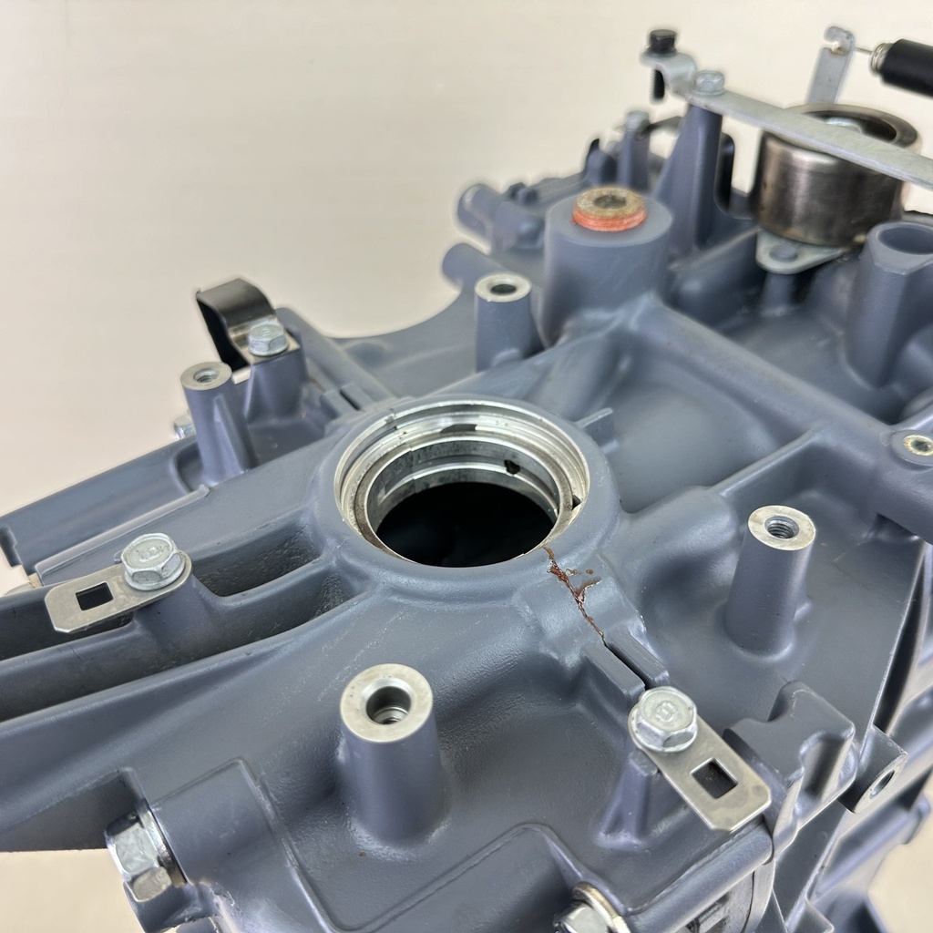 2003 Yamaha 80HP 4 Stroke Outboard Crankcase Assembly 67F-15100-04-00 - Parts / Repair