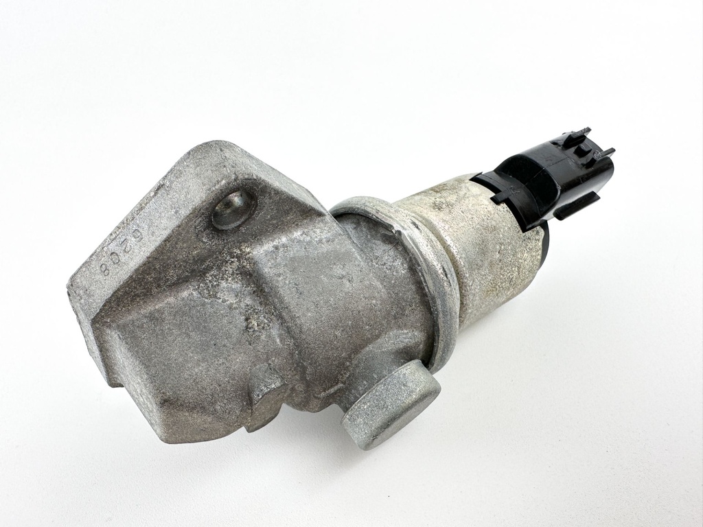 2006 Suzuki 90 HP 4 Stroke Outboard IAC Idle Air Control Valve 18137-77E00 OEM