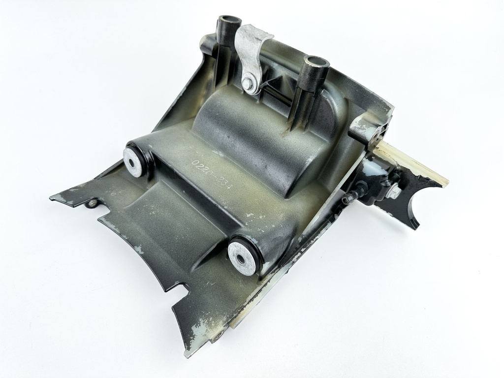 2006 Suzuki 90 HP 4 Stroke Outboard Front Panel Cowling Assembly 61831-90J03-0EP OEM