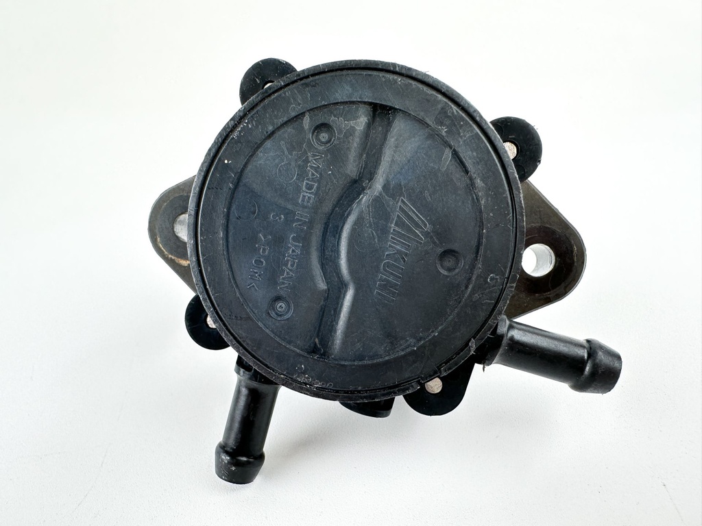 2006 Suzuki 90 HP 4 Stroke Outboard Fuel Pump 15100-90J11 OEM