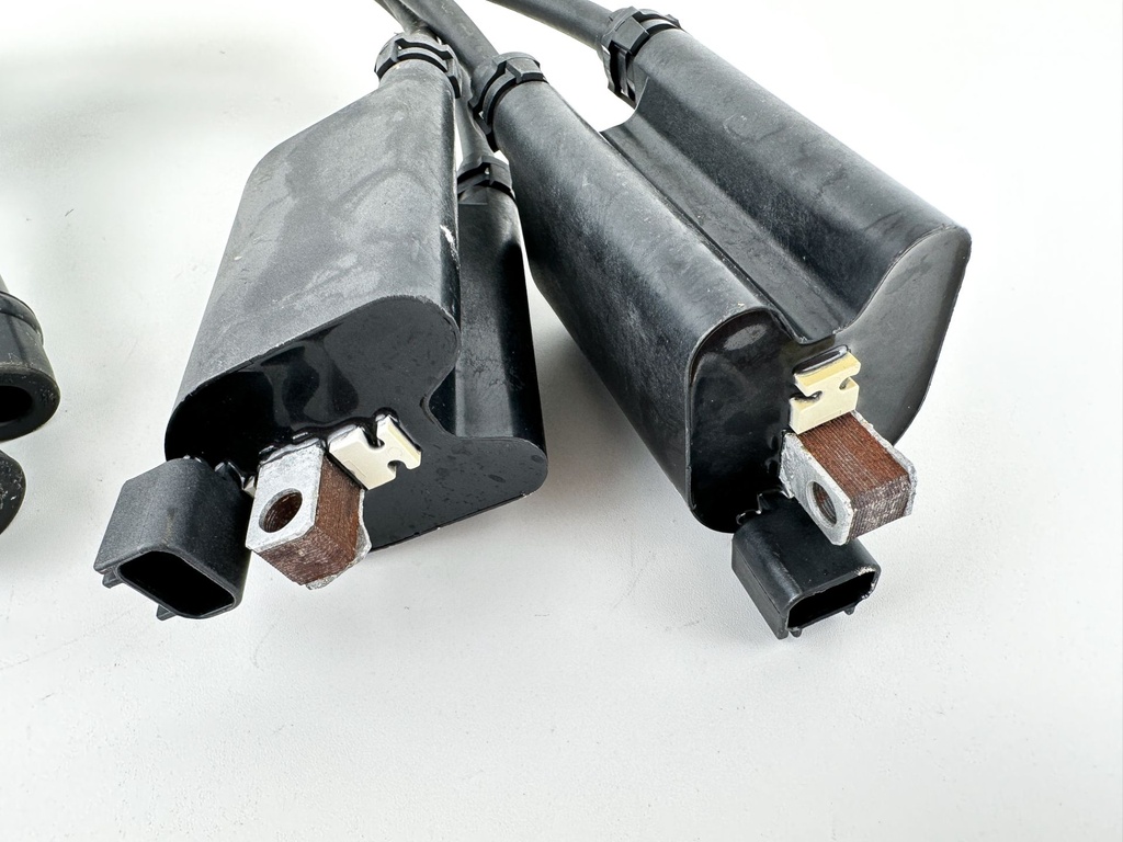 2006 Suzuki 90 HP 4 Stroke Outboard Ignition Coil Set 33410-90J00 OEM