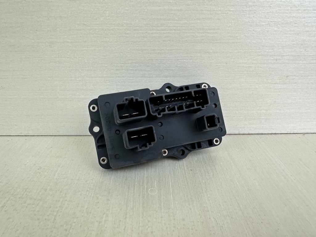 2006 Yamaha 150HP 4 Stroke Outboard Fuse Box Assembly 63P-82170-00-00