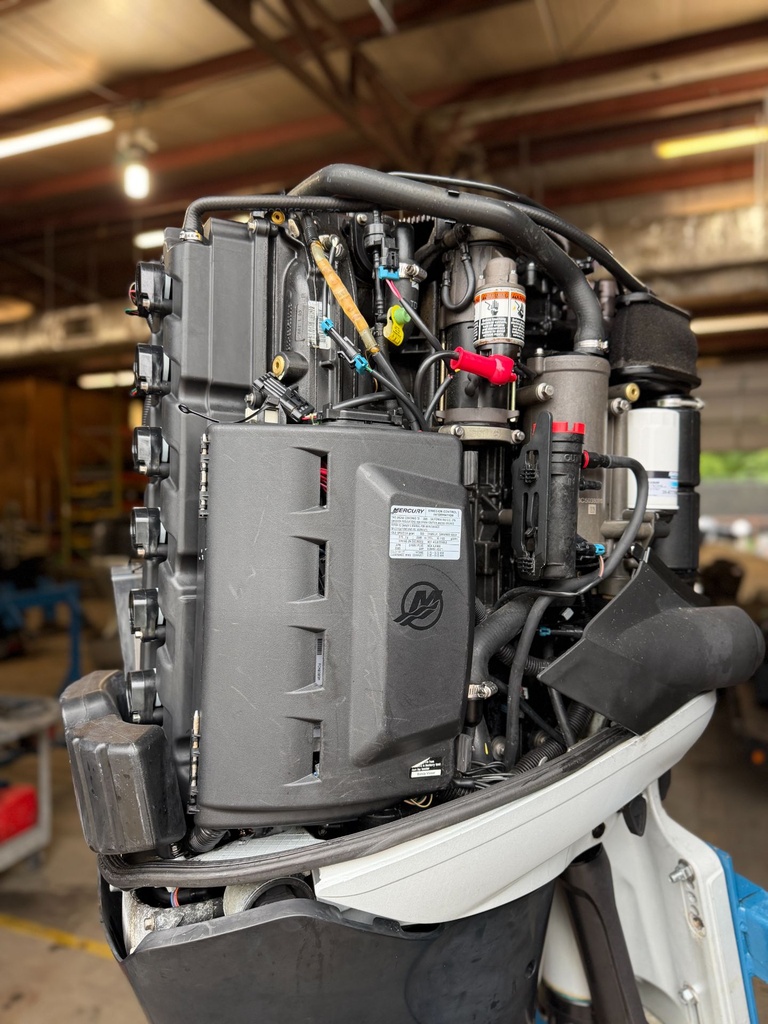 Twin Mercury 275HP Verado Outboard Engines - 30" Shaft - 545 Hours