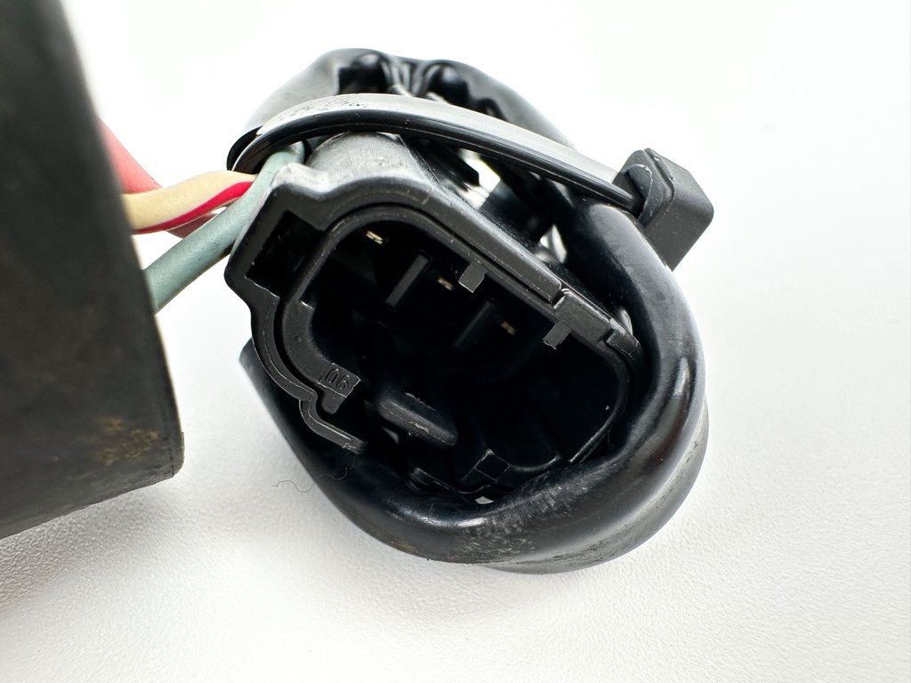 2003 Suzuki 140 HP 4 Stroke Outboard Trim Switch 37850-99E05 OEM
