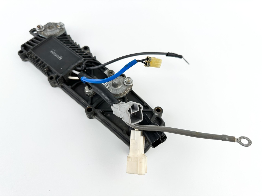 2003 Suzuki 140 HP 4 Stroke Outboard Rectifier & Regulator 32800-90J10 OEM