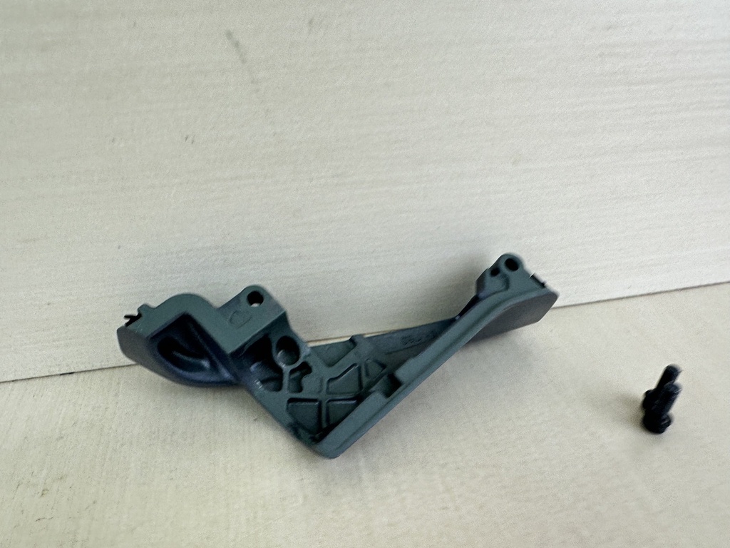 05 - 07 Yamaha 225 250HP 4 Stroke Outboard Cable Cover Plate Fitting 6P2-42738-00-8D