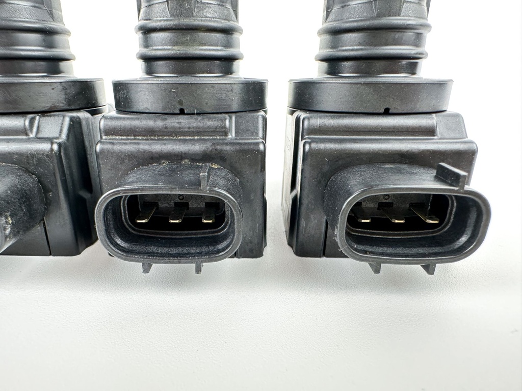 2024 Suzuki 250 HP 4 Stroke Outboard Ignition Coil Set 33410-93J00 OEM