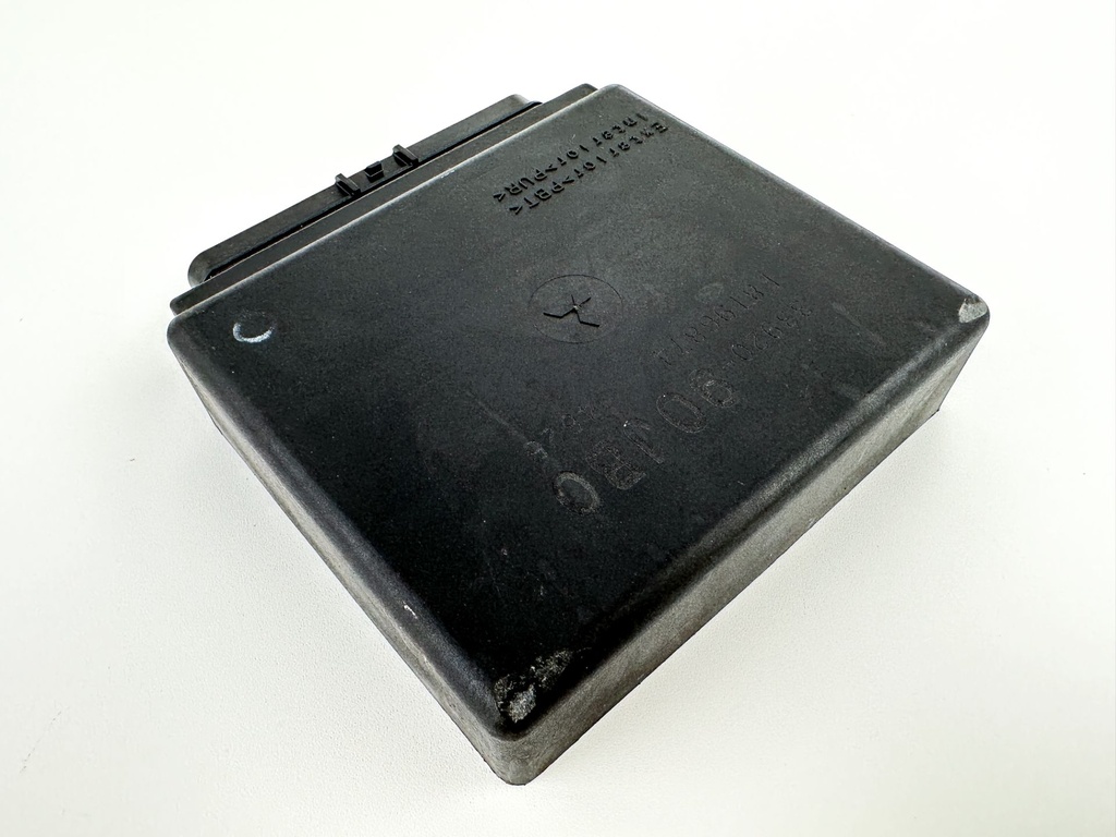 2005 Suzuki 115 HP 4 Stroke Outboard Engine Control Unit ECU 33920-90JB0 OEM