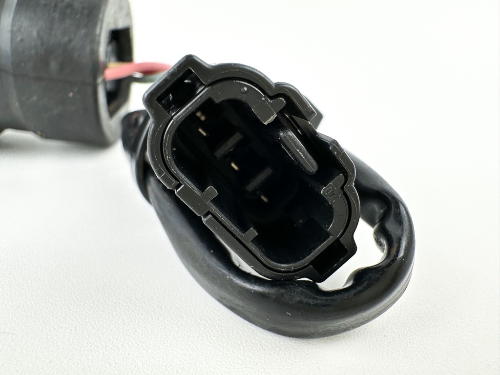 2005 Suzuki 115 HP 4 Stroke Outboard Trim Switch 37850-99E05 OEM