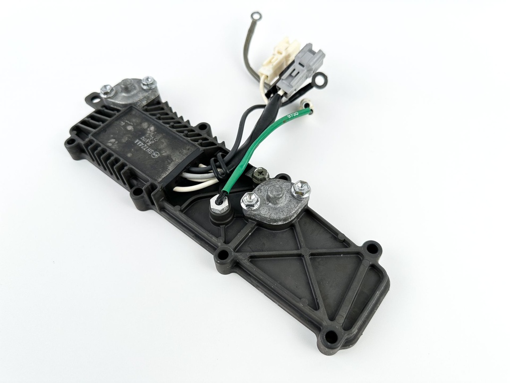 2005 Suzuki 115 HP 4 Stroke Outboard Rectifier & Regulator 32800-90J20 OEM