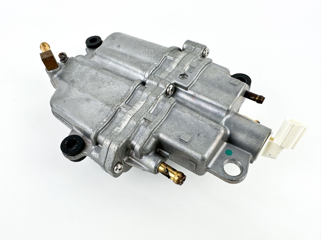2009 Suzuki 90 HP 4 Stroke Outboard Vapor Separator Tank VST 15600-87L00 OEM