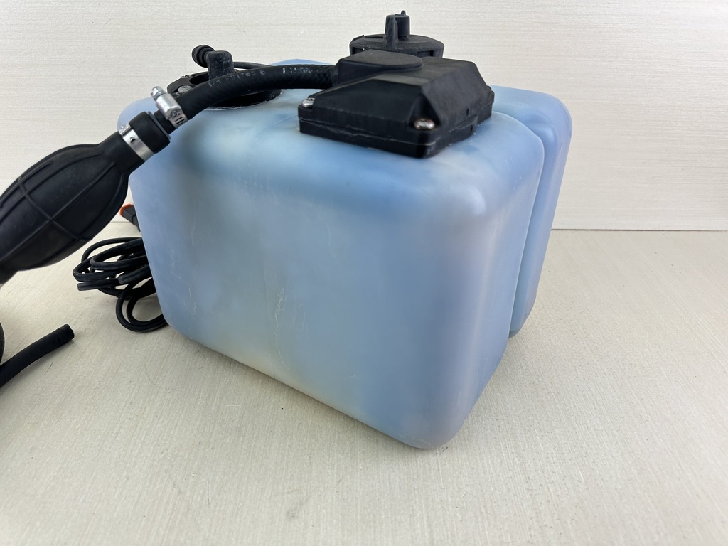 Evinrude Johnson BRP 2 Stroke Oil Tank With Supply & Return Line 1.8 Gallon 5008617