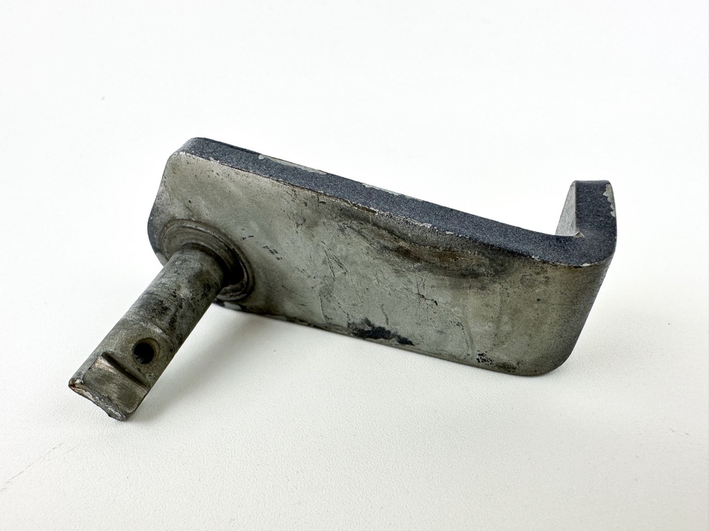 2001 Yamaha 115 HP 2 Stroke Outboard Tilt Stop Lever 6G5-43181-02-00 OEM