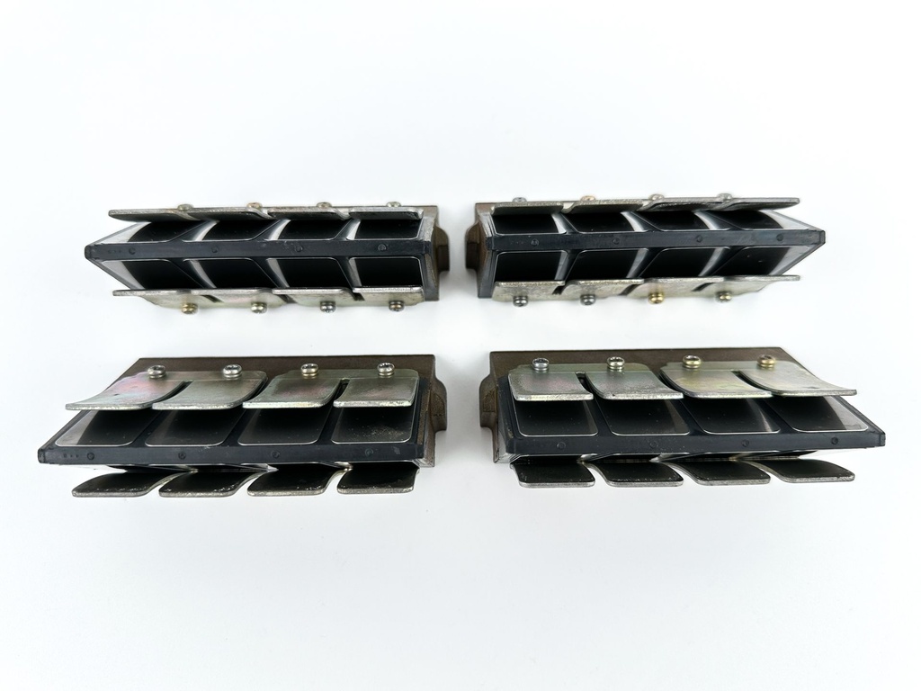 2001 Yamaha 115 HP 2 Stroke Outboard Reed Valve Assembly Set 6E5-13610-00-00 OEM