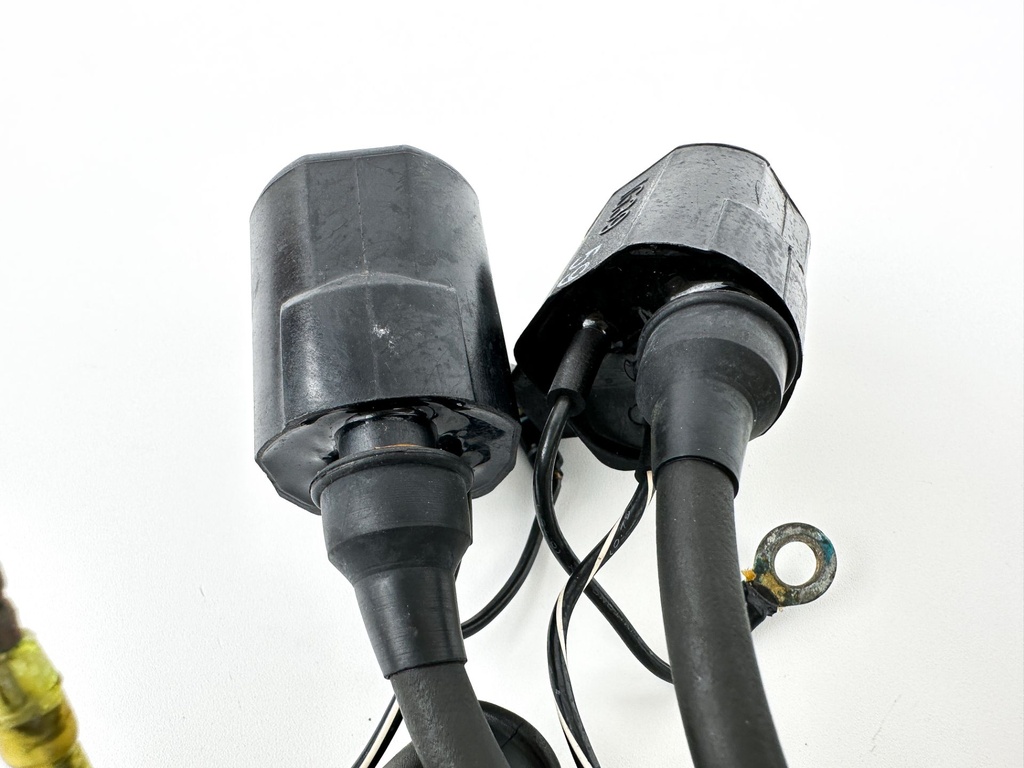 2001 Yamaha 115 HP 2 Stroke Outboard Ignition Coil Set 6R3-85570-01-00 OEM